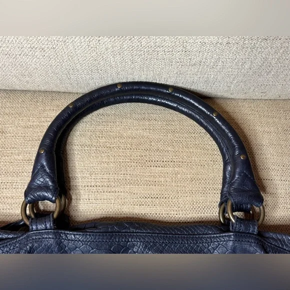 Moni Moni Splendor Tote Satchel - Picture 9 of 13